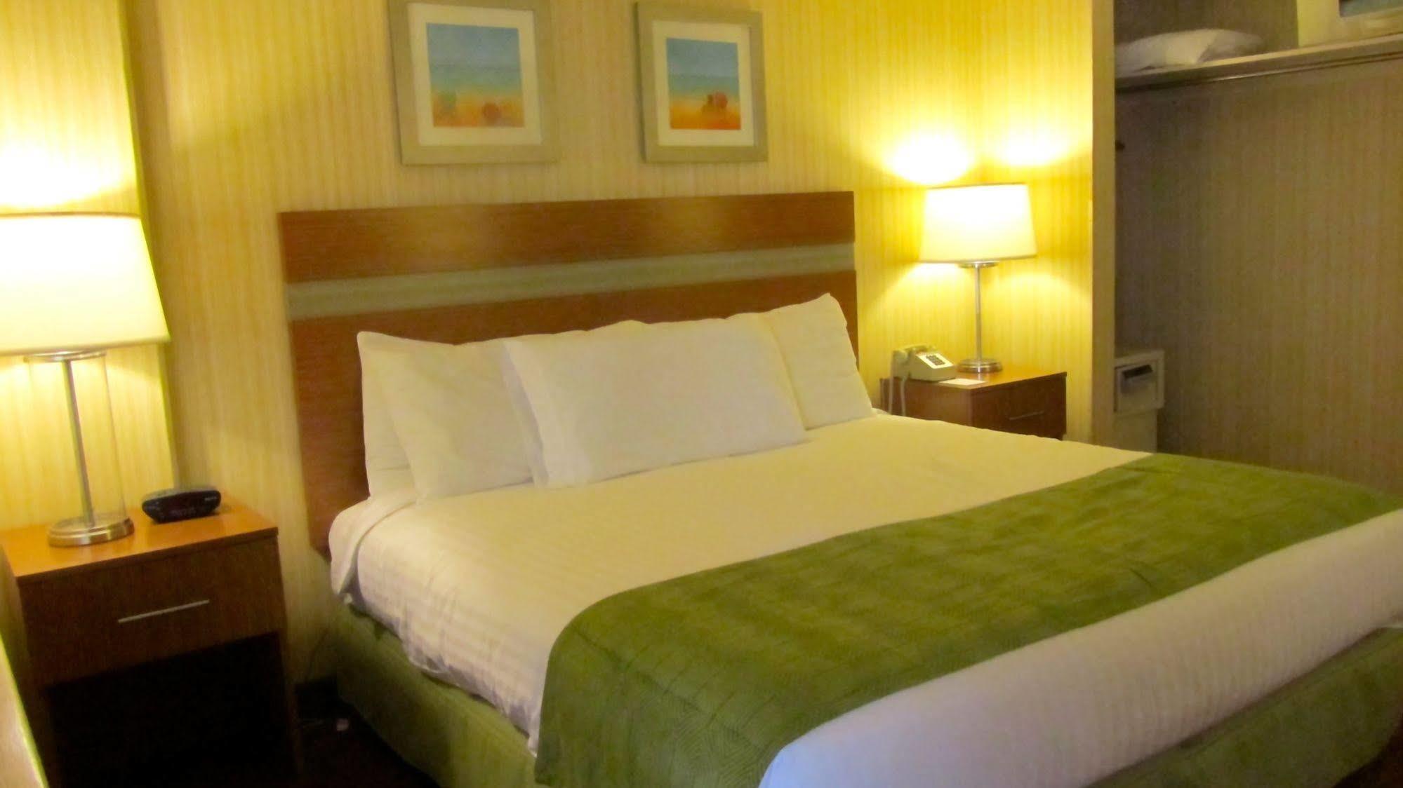 The Barclay Towers Hotel And Resort Вирджиния Бийч Екстериор снимка